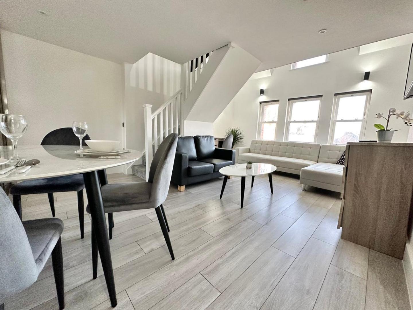 Luxury Duplex City Centre Apartment Leeds  Esterno foto