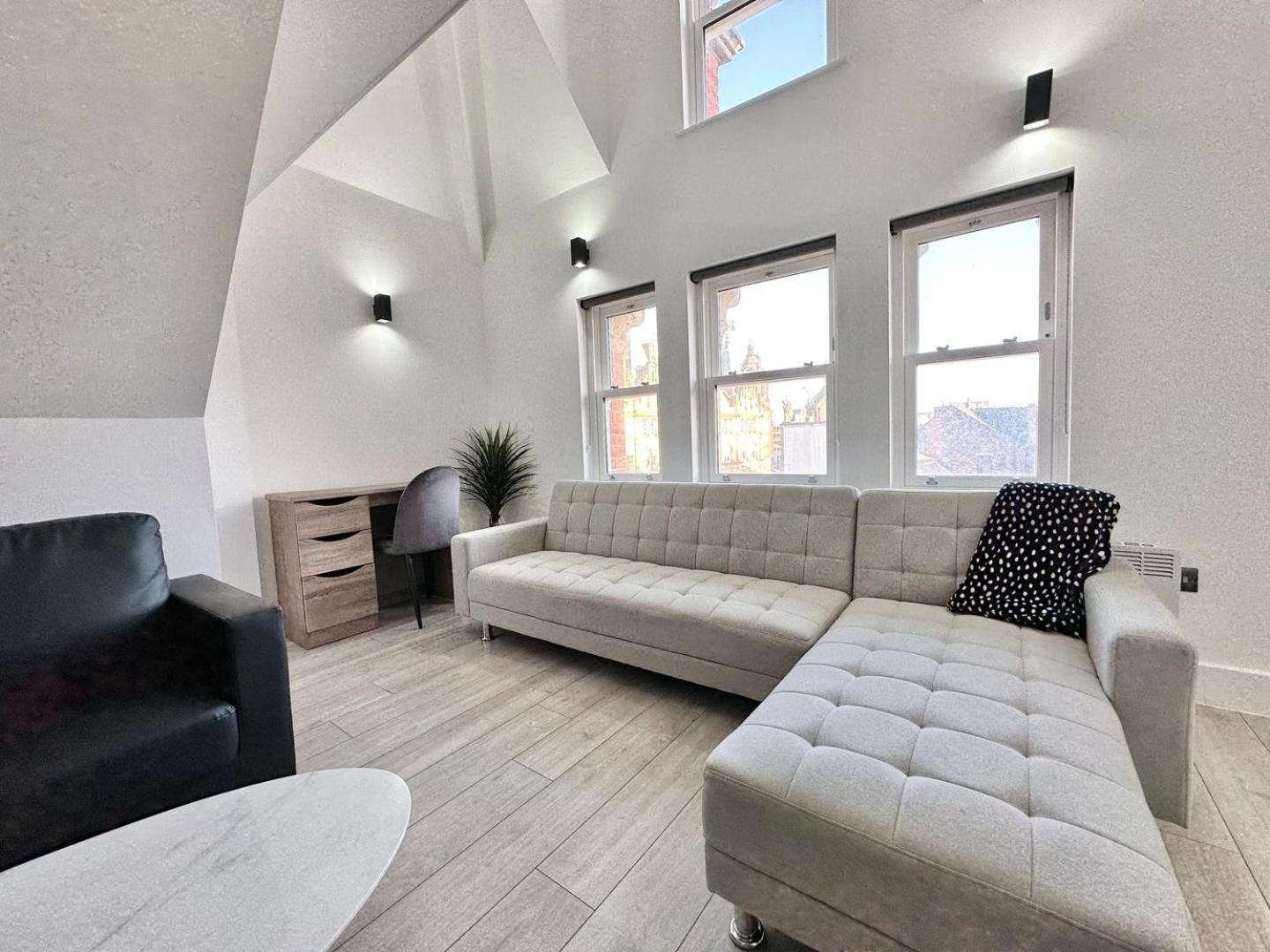 Luxury Duplex City Centre Apartment Leeds  Esterno foto